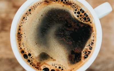 La misma persona, el mismo café y diferente resultado