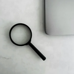 Que entendemos por palabras clave blanco y negro